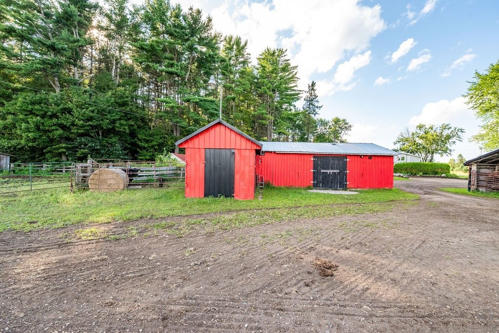 









195


Ch. Wesley

,
Clarendon,







QC
J0X2Y0

