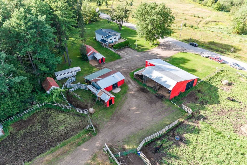 









195


Ch. Wesley

,
Clarendon,







QC
J0X2Y0

