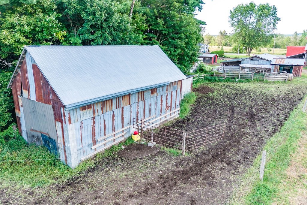 









195


Ch. Wesley

,
Clarendon,







QC
J0X2Y0

