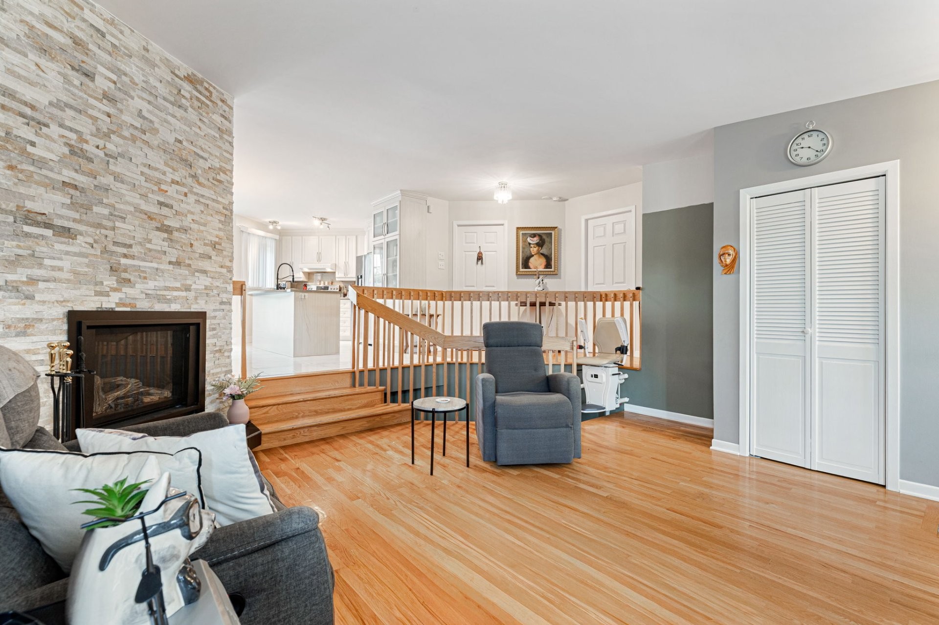 









172


Rue Charles-Primeau

,
Varennes,




QC
J3X1W6

