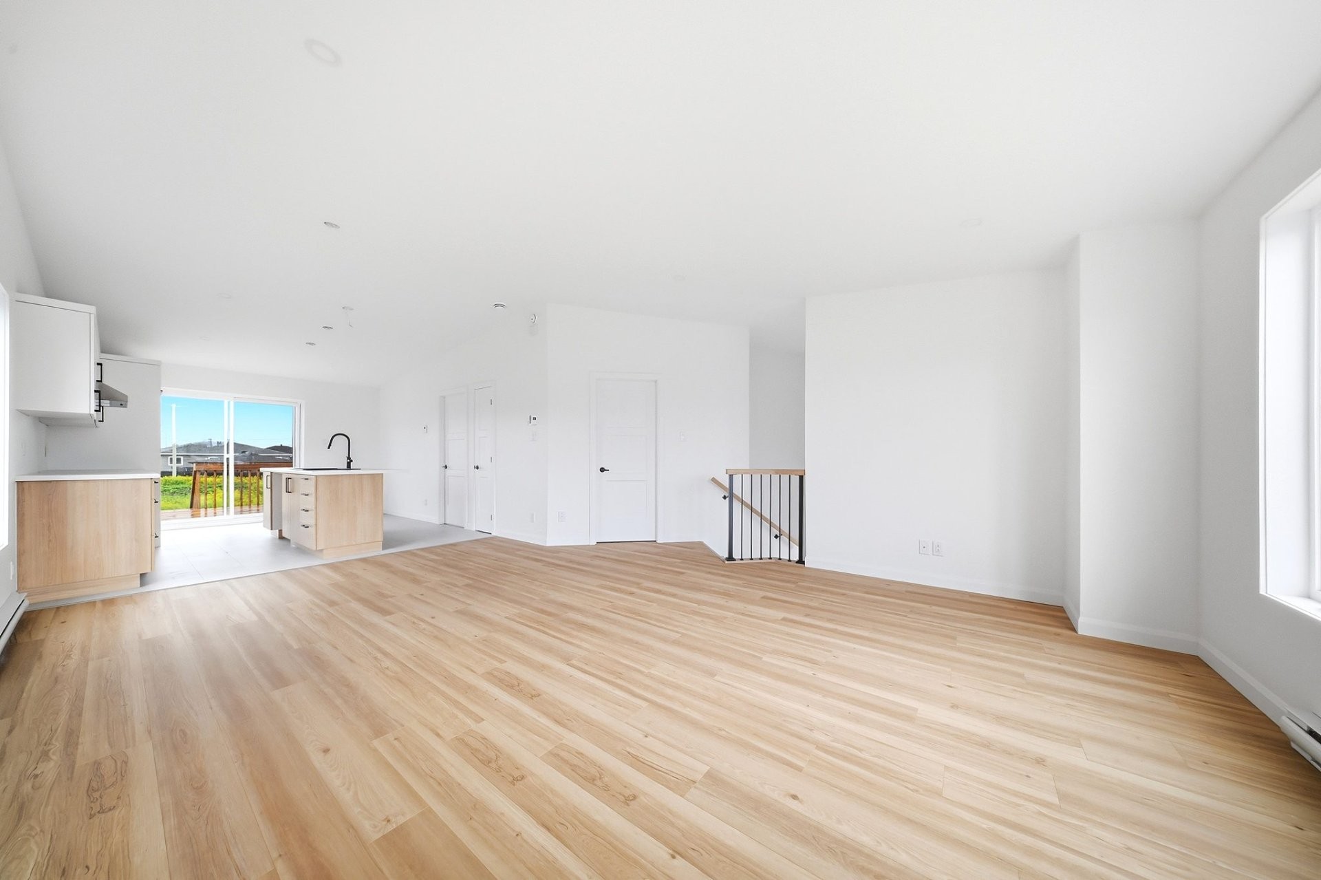 









1906


Rue Gabrielle-B.-Grimard

,
Saguenay (Chicoutimi),




QC
G7K0B4

