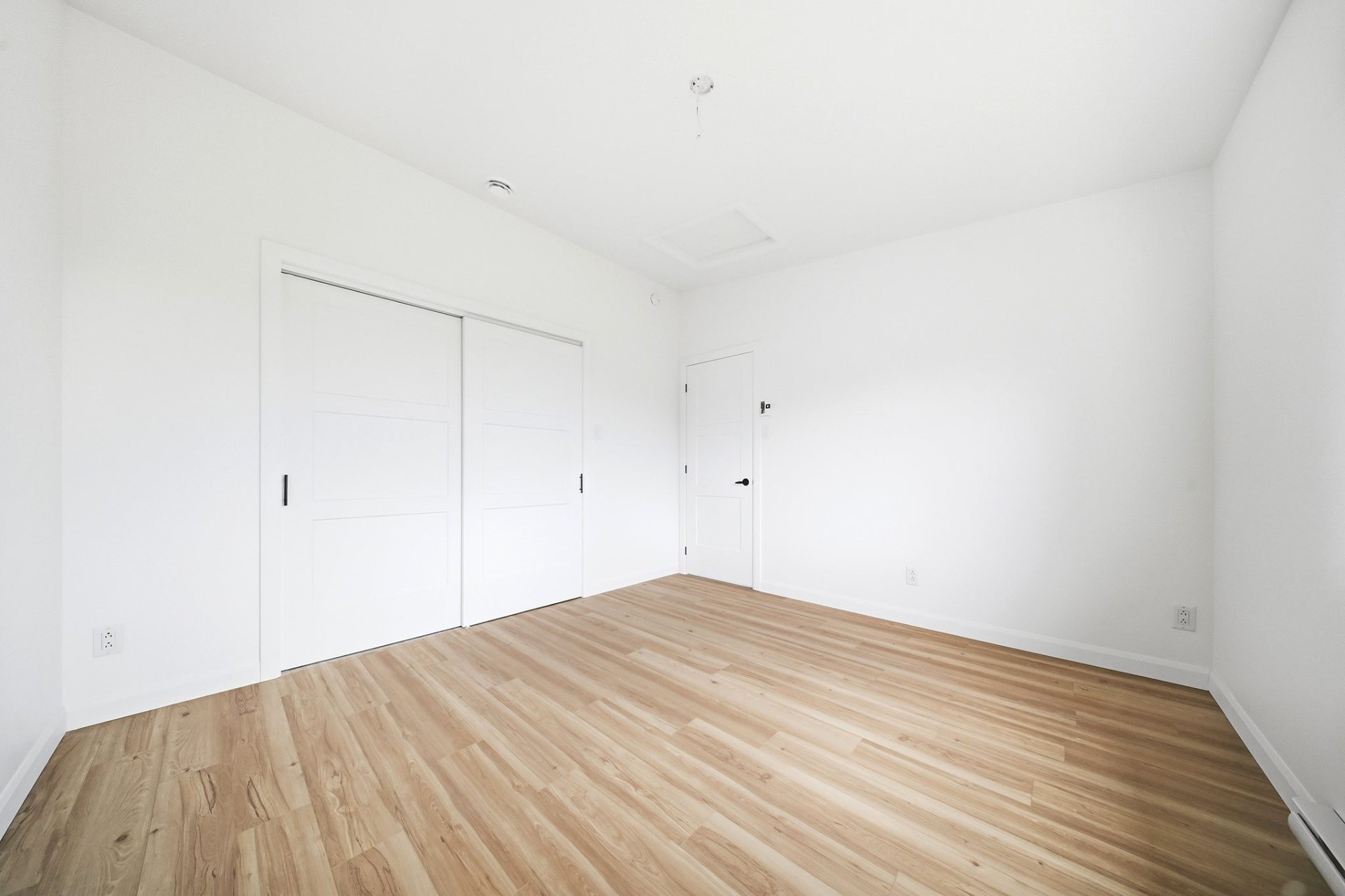 









1906


Rue Gabrielle-B.-Grimard

,
Saguenay (Chicoutimi),




QC
G7K0B4

