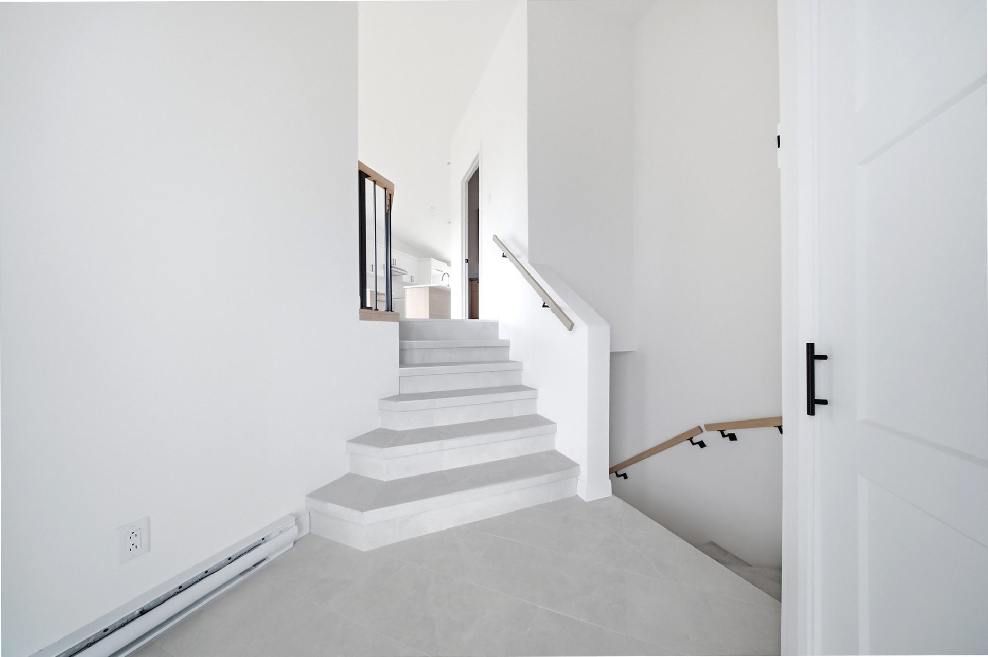 









1906


Rue Gabrielle-B.-Grimard

,
Saguenay (Chicoutimi),




QC
G7K0B4

