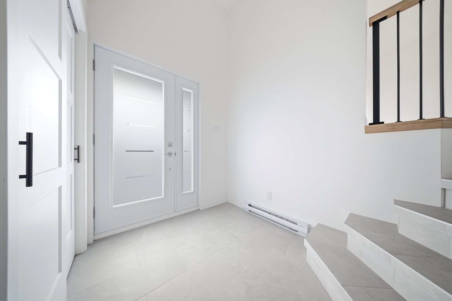 









1906


Rue Gabrielle-B.-Grimard

,
Saguenay (Chicoutimi),




QC
G7K0B4

