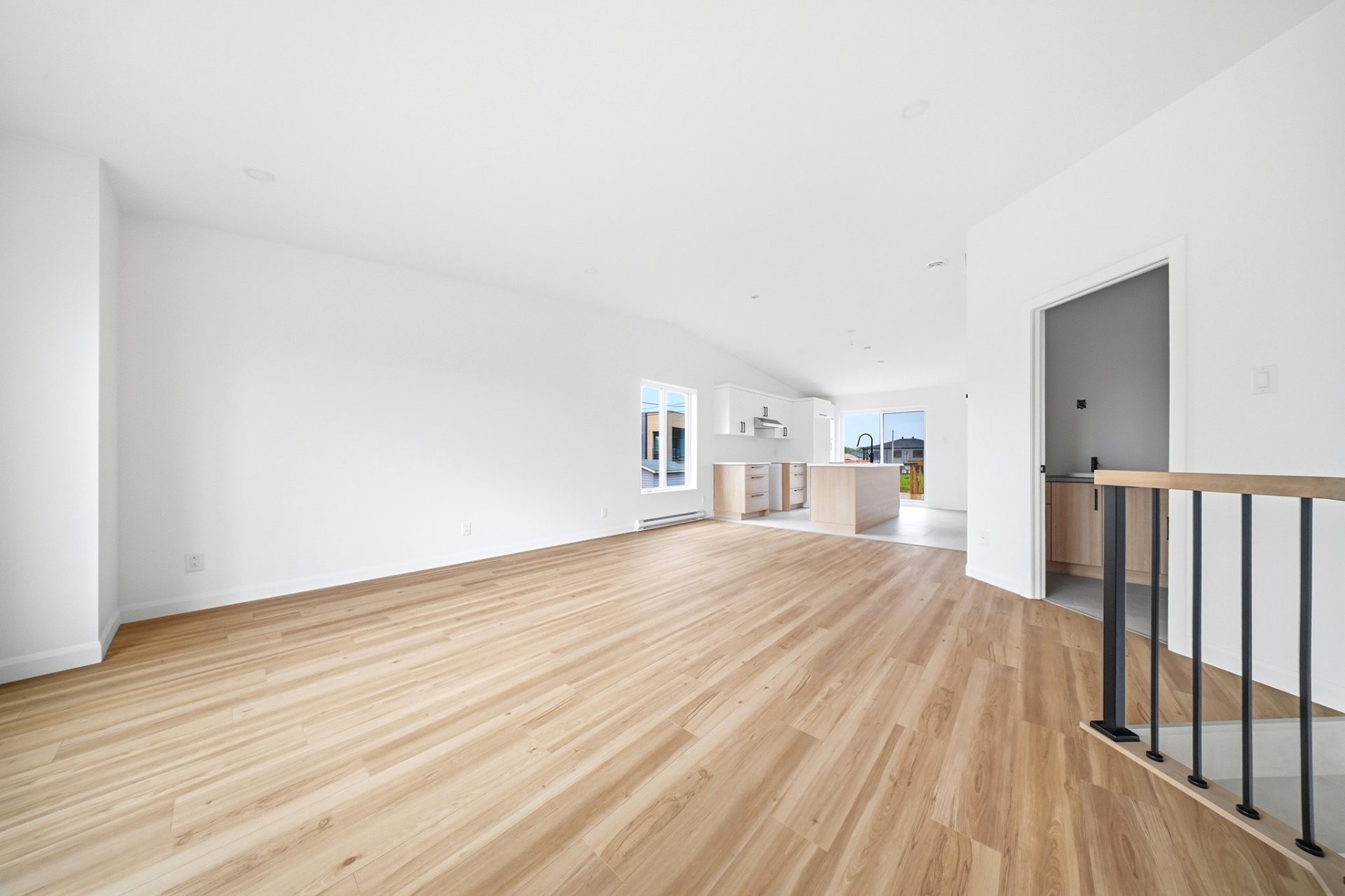 









1906


Rue Gabrielle-B.-Grimard

,
Saguenay (Chicoutimi),




QC
G7K0B4

