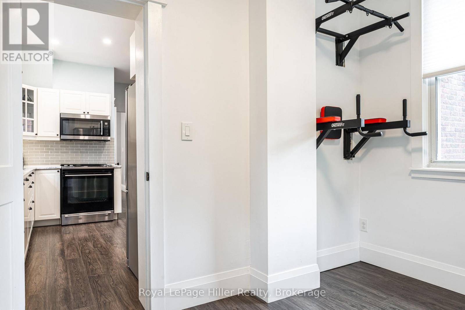 












52 TRINITY STREET

,
Stratford,




Ontario
N5A4P4

