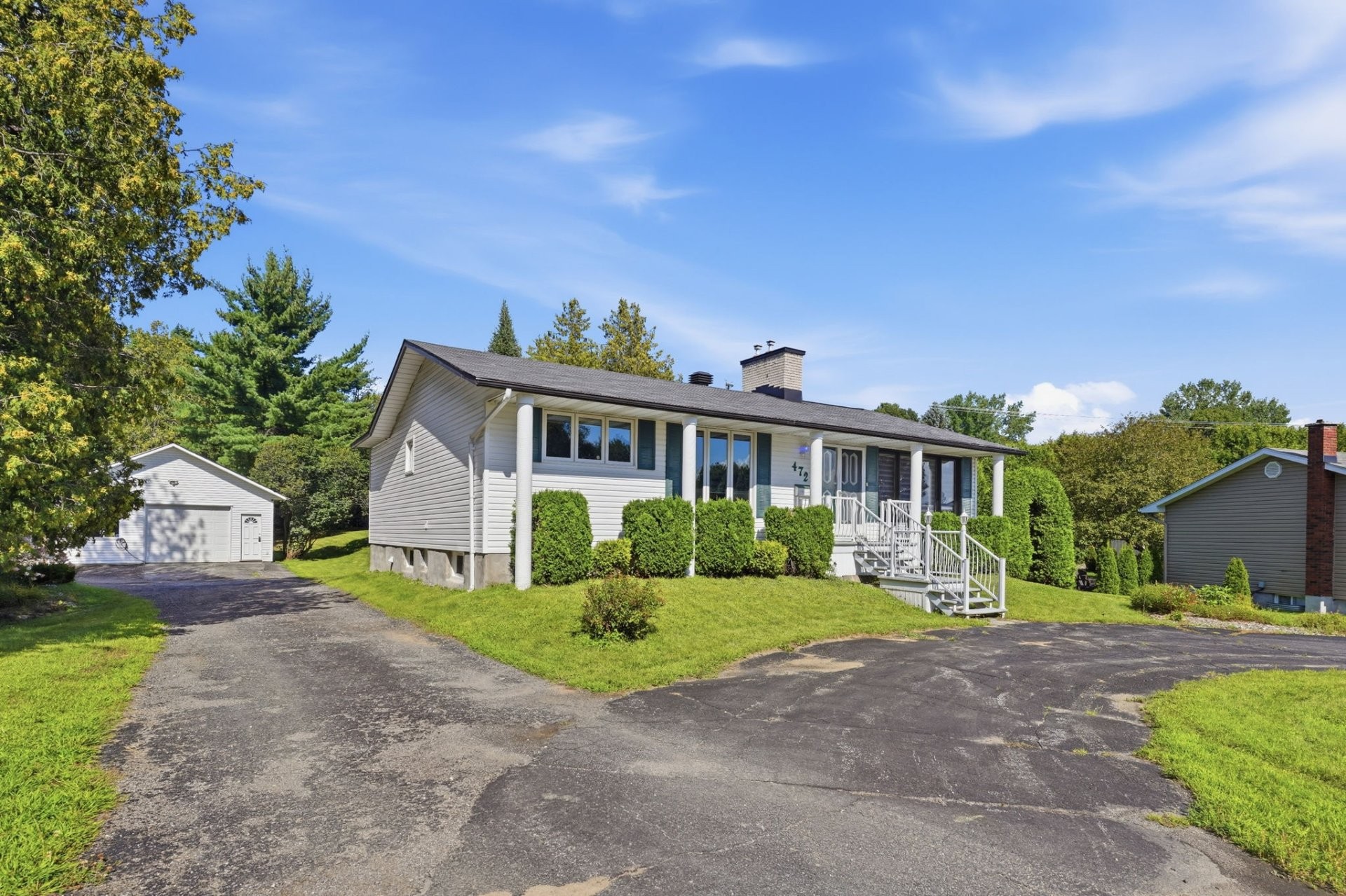 









472


Rue Lucien-Gauthier

,
Gatineau (Buckingham),




QC
J8L2T7

