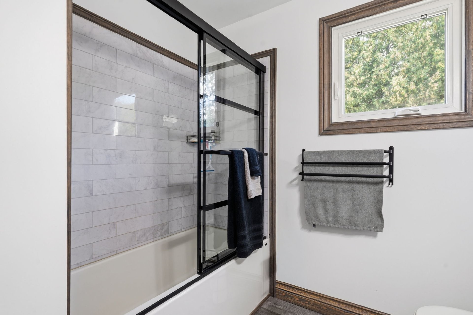 









472


Rue Lucien-Gauthier

,
Gatineau (Buckingham),




QC
J8L2T7

