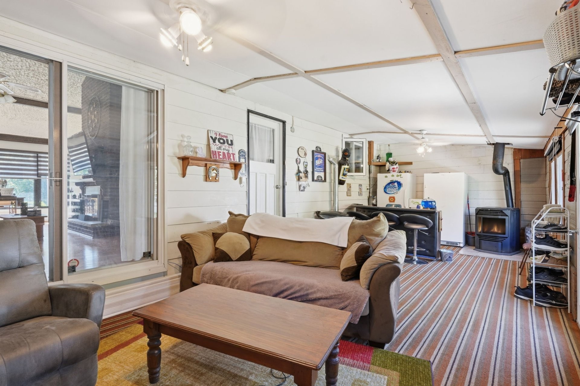 









472


Rue Lucien-Gauthier

,
Gatineau (Buckingham),




QC
J8L2T7

