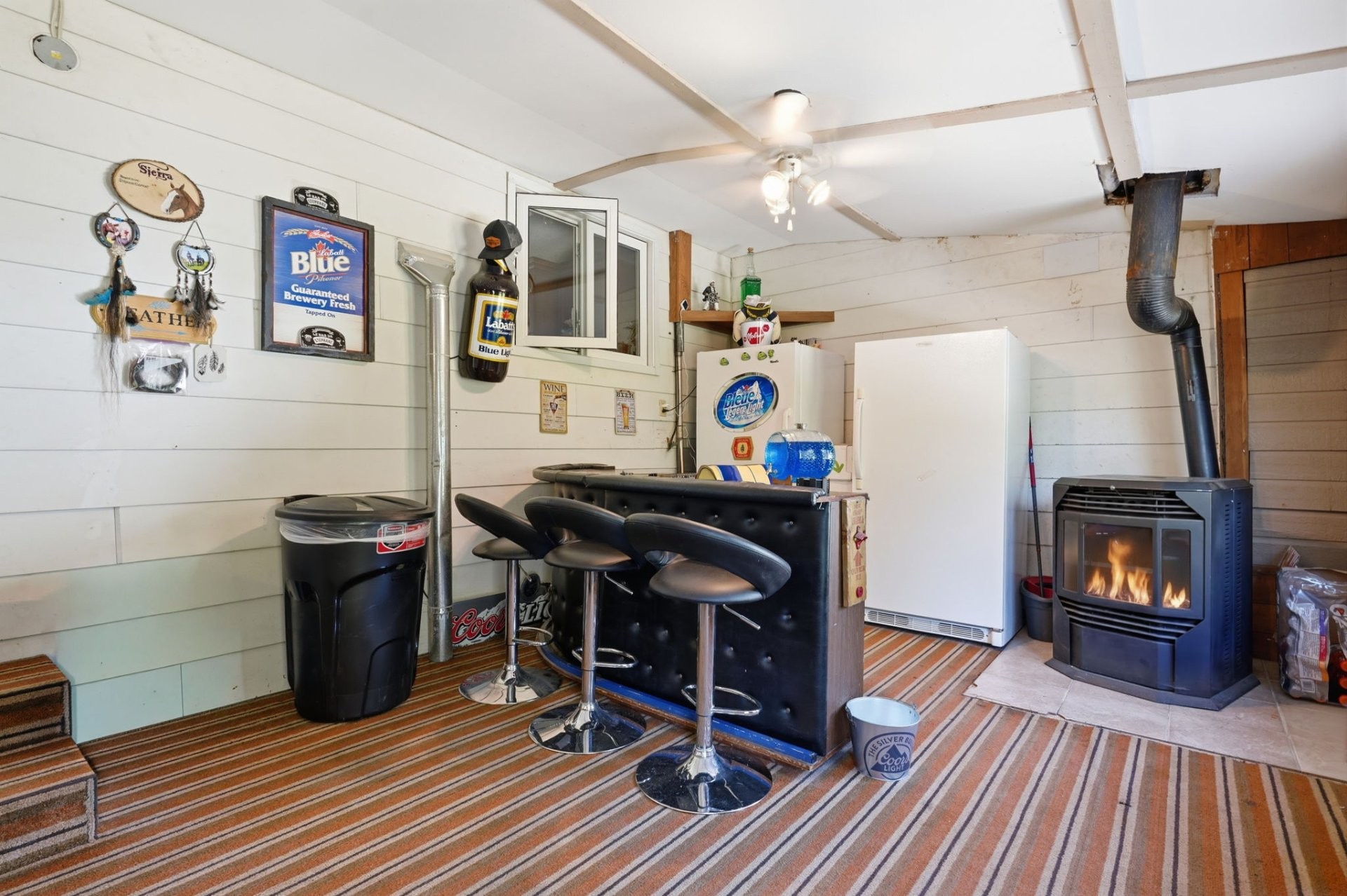 









472


Rue Lucien-Gauthier

,
Gatineau (Buckingham),




QC
J8L2T7

