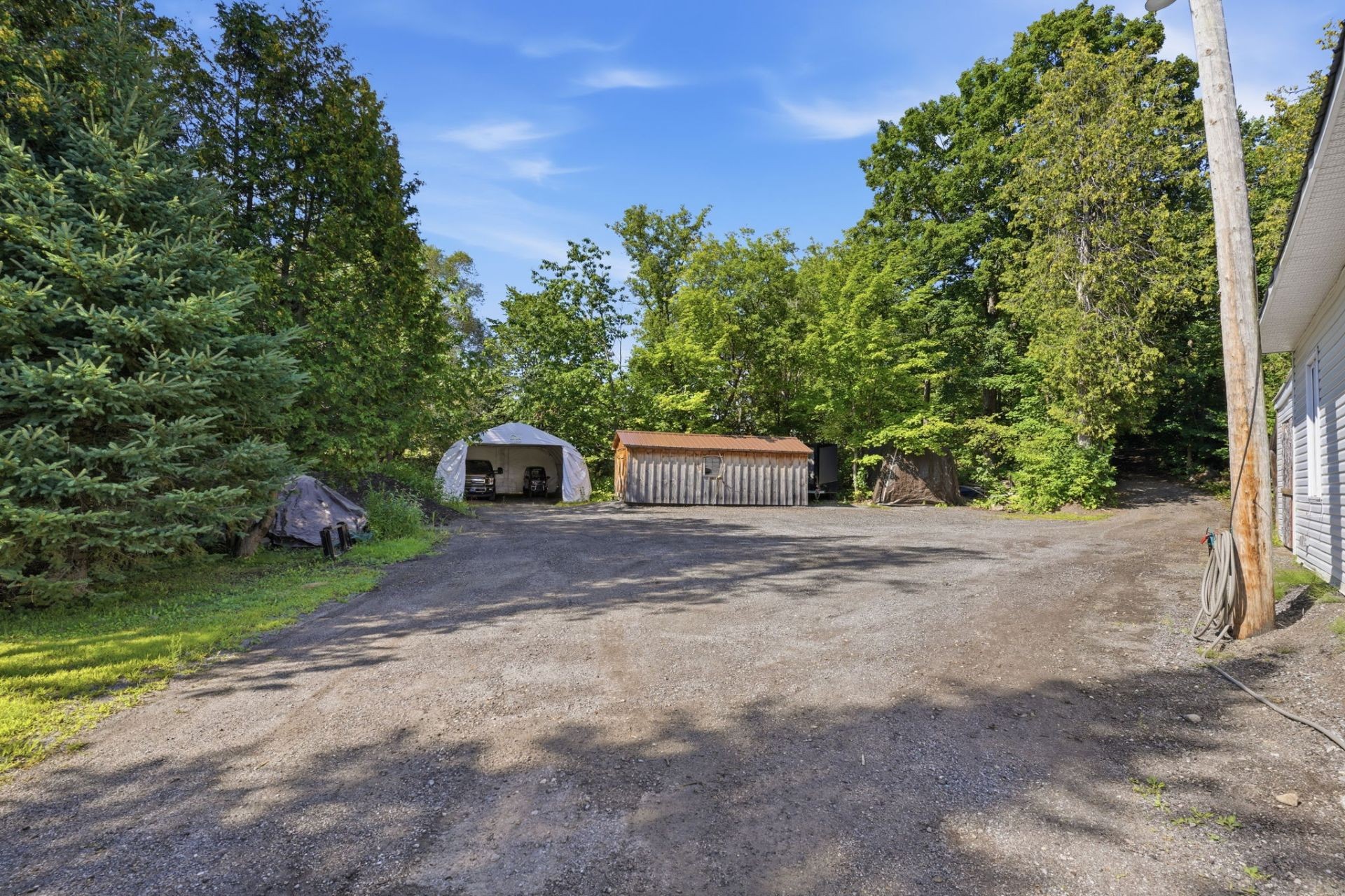 









472


Rue Lucien-Gauthier

,
Gatineau (Buckingham),




QC
J8L2T7

