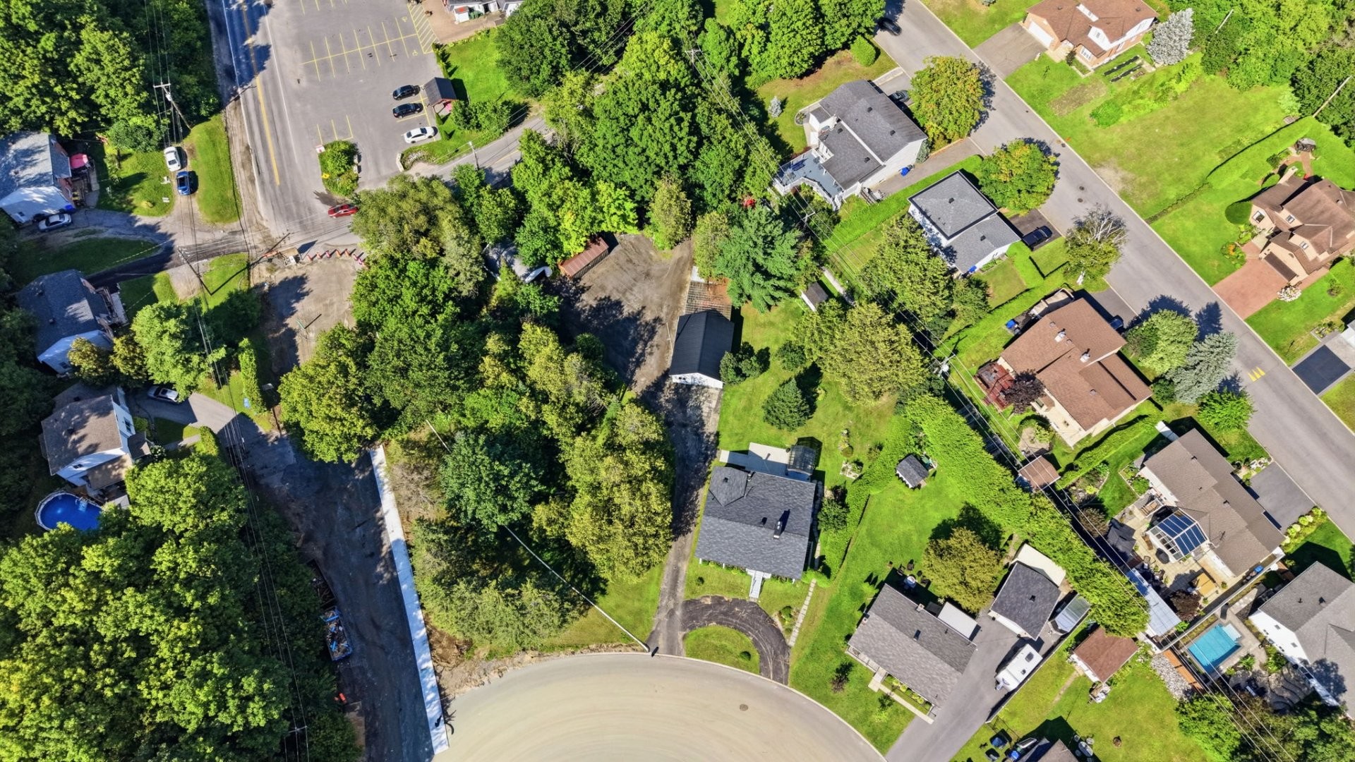 









472


Rue Lucien-Gauthier

,
Gatineau (Buckingham),




QC
J8L2T7


