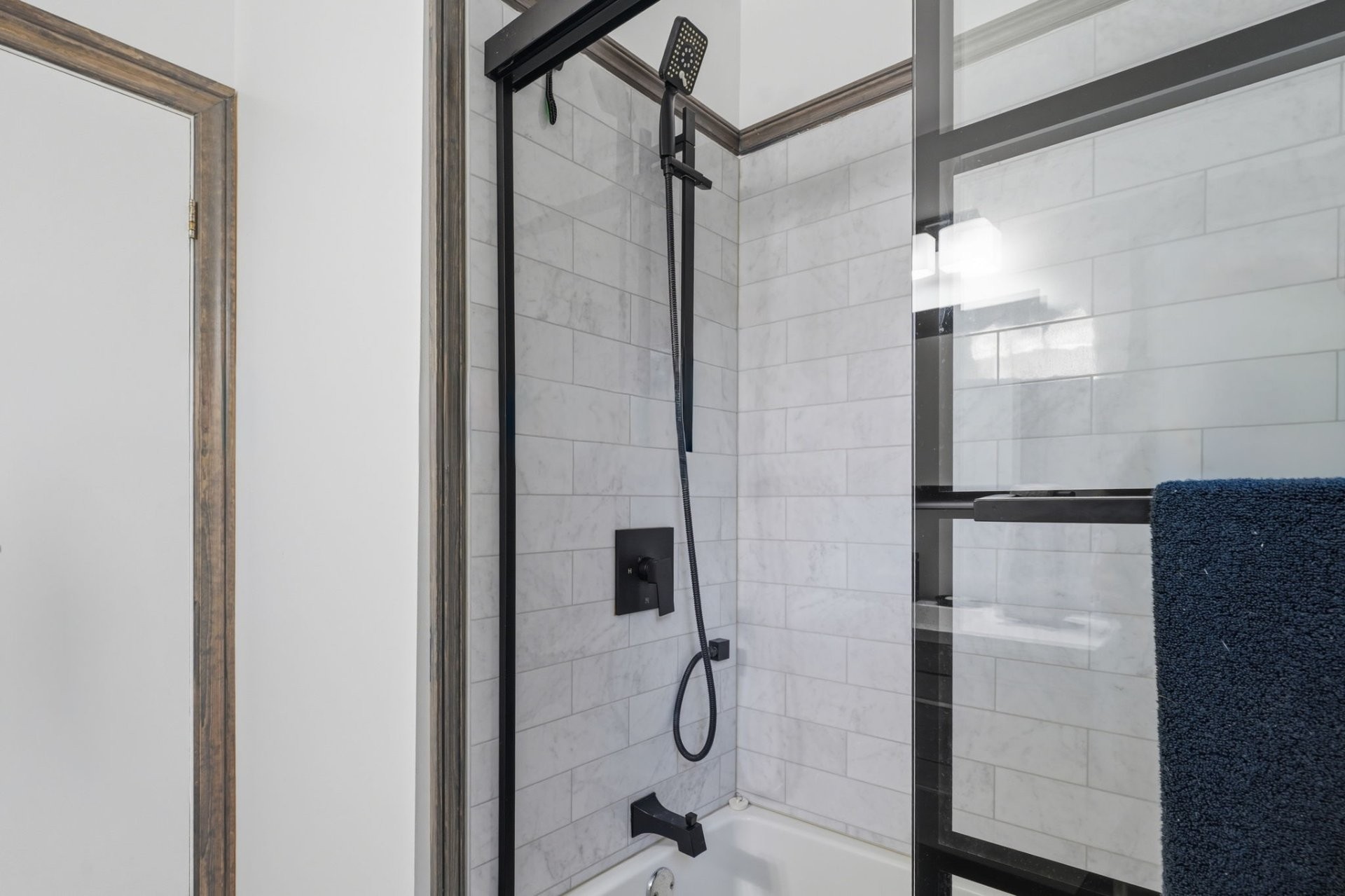 









472


Rue Lucien-Gauthier

,
Gatineau (Buckingham),




QC
J8L2T7

