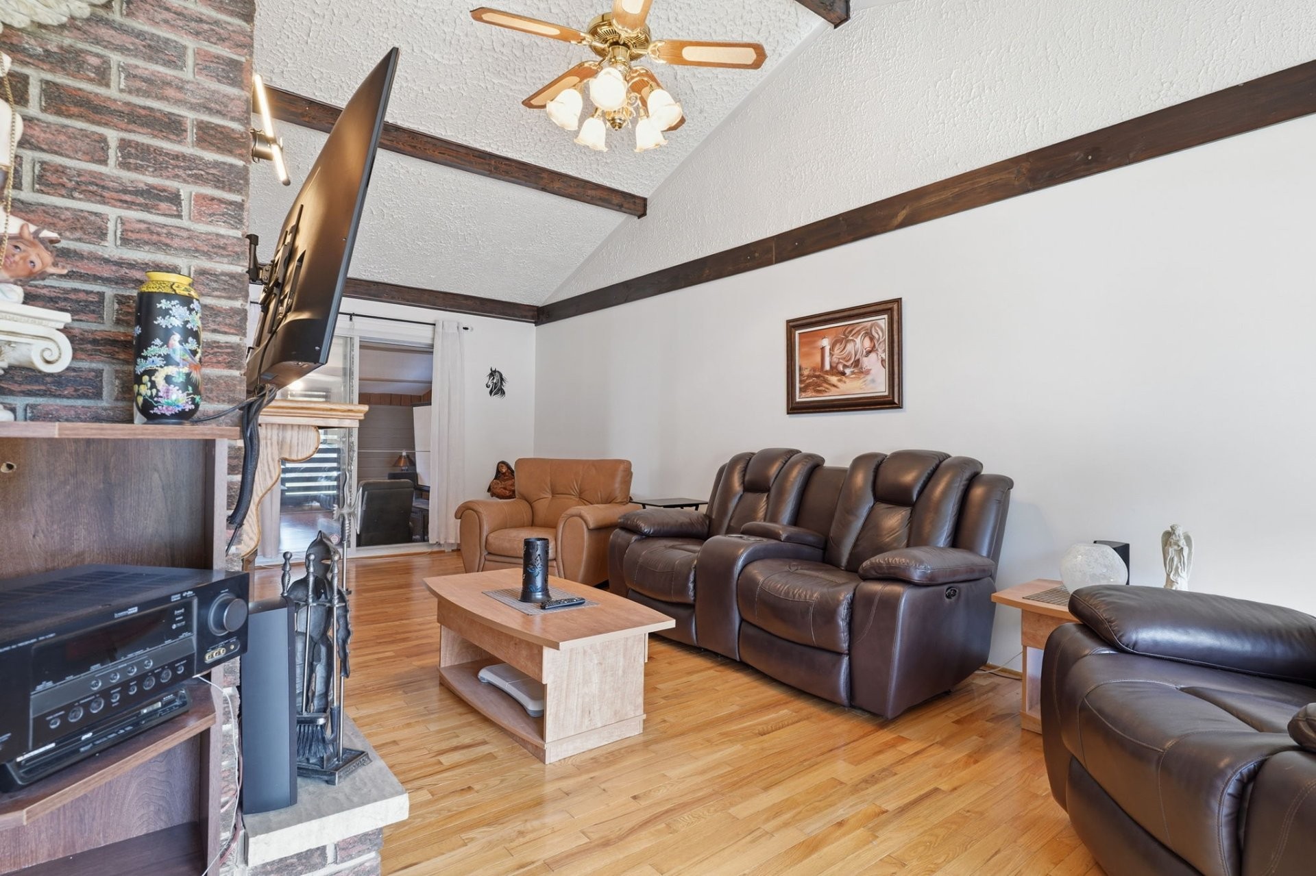 









472


Rue Lucien-Gauthier

,
Gatineau (Buckingham),




QC
J8L2T7

