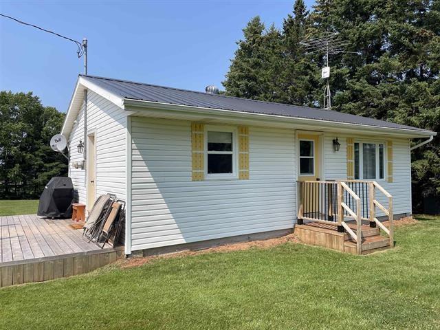 












404 FORTUNE COVE Road

,
Fortune Cove,







PE
C0B 1B0

