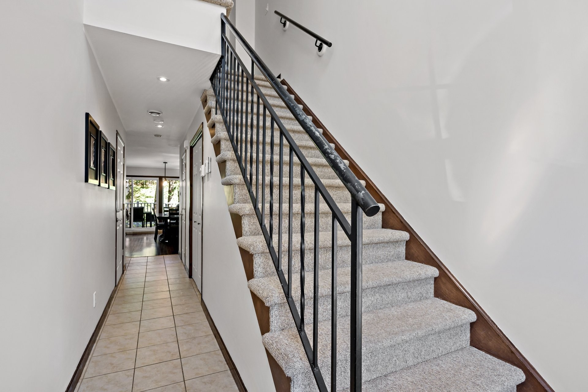 









214


Allée Boréalis

,
Mont-Tremblant,




QC
J8E0A4

