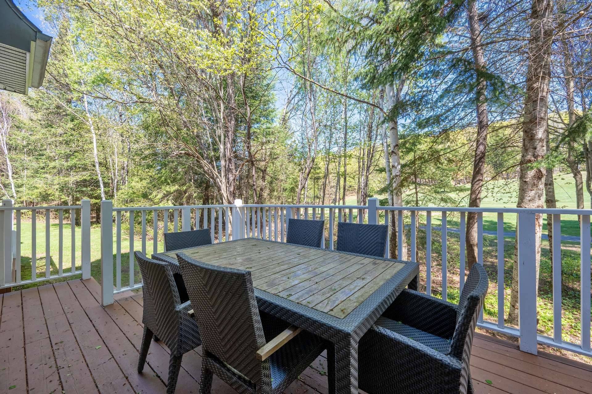 









214


Allée Boréalis

,
Mont-Tremblant,




QC
J8E0A4

