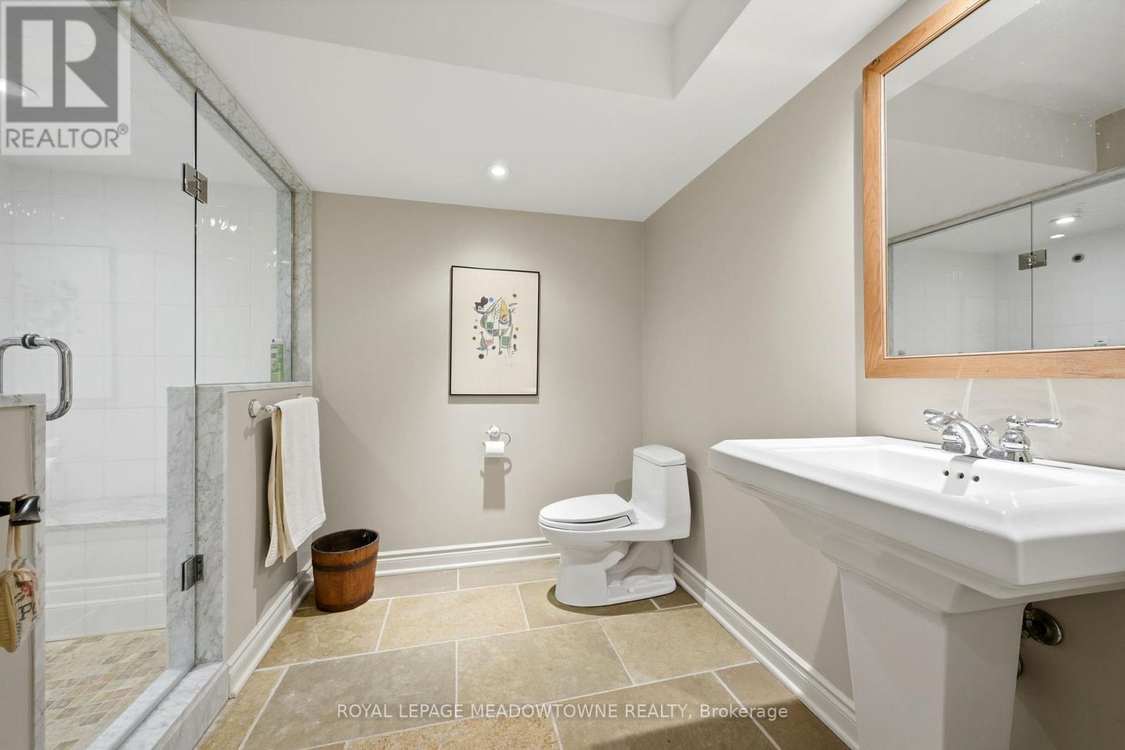 












14249 TENTH LINE

,
Halton Hills,




Ontario
L7G4S8

