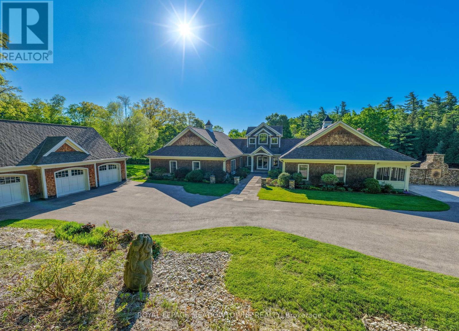 












14249 TENTH LINE

,
Halton Hills,




Ontario
L7G4S8

