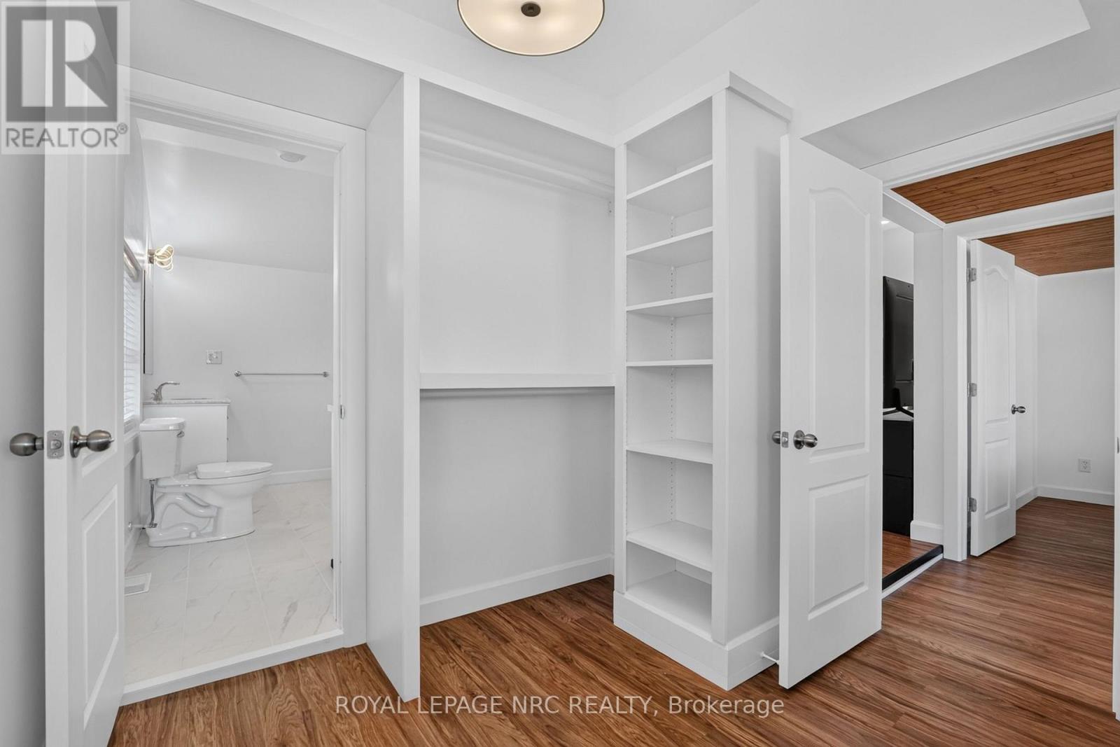 












220 ROSEWOOD AVENUE

,
Fort Erie (Crystal Beach),




Ontario
L0S1B0

