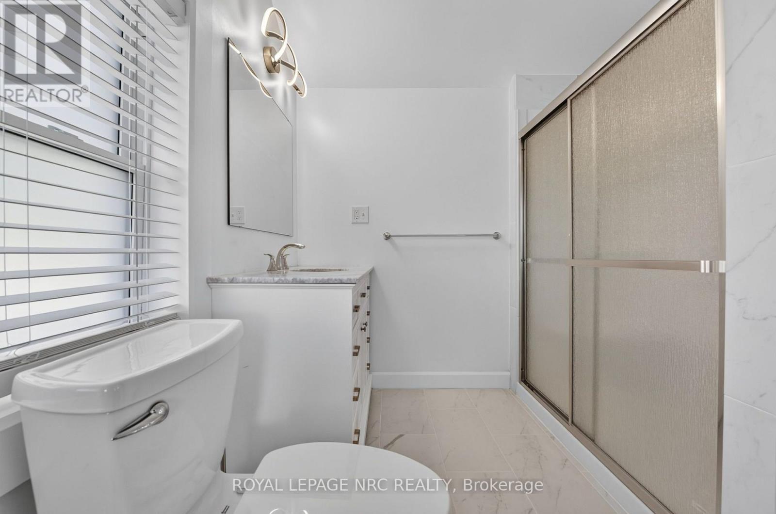 












220 ROSEWOOD AVENUE

,
Fort Erie (Crystal Beach),




Ontario
L0S1B0

