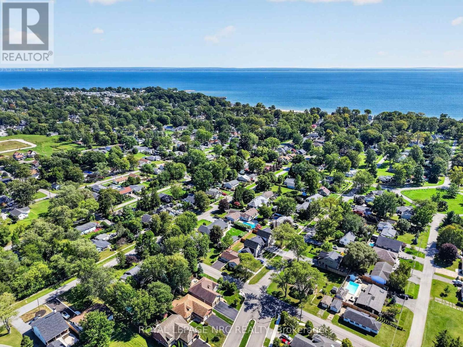 












220 ROSEWOOD AVENUE

,
Fort Erie (Crystal Beach),




Ontario
L0S1B0

