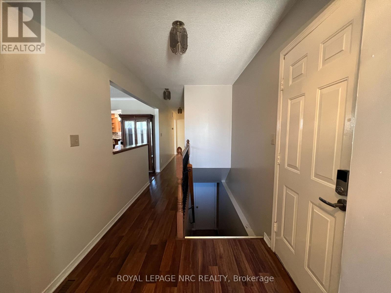 












46 ANDREA DRIVE

,
St. Catharines (Rykert/Vansickle),




Ontario
L2S3N8

