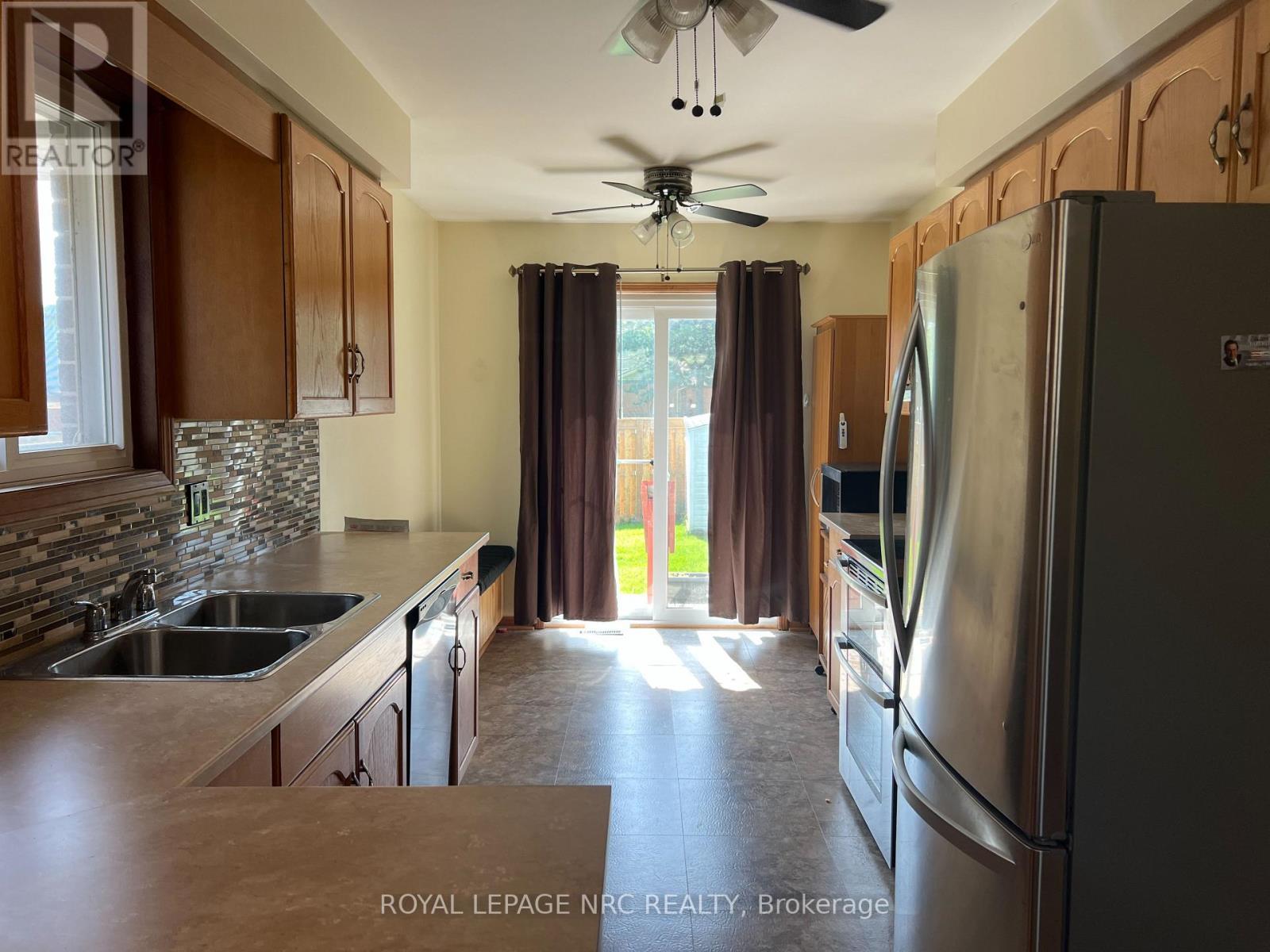 












46 ANDREA DRIVE

,
St. Catharines (Rykert/Vansickle),




Ontario
L2S3N8

