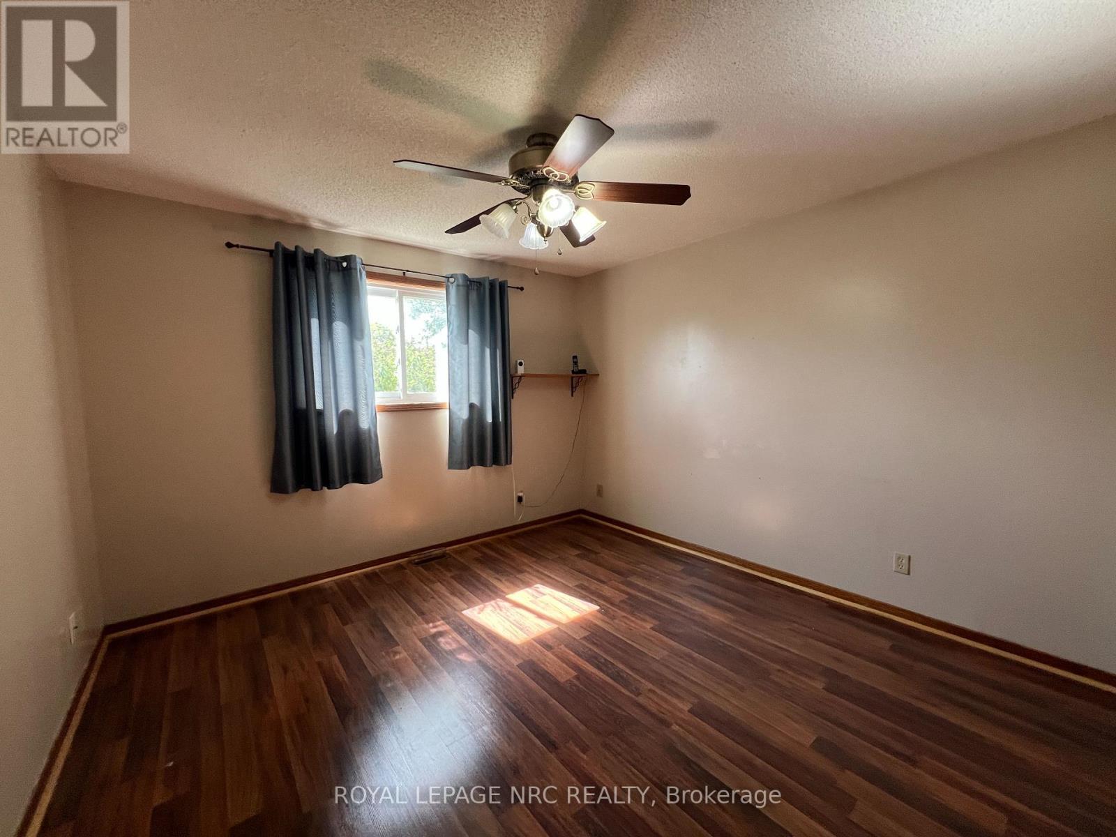 












46 ANDREA DRIVE

,
St. Catharines (Rykert/Vansickle),




Ontario
L2S3N8

