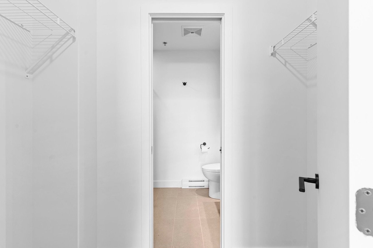 









288


Rue Richmond

, 726,
Montréal (Le Sud-Ouest),




QC
H3J0C4

