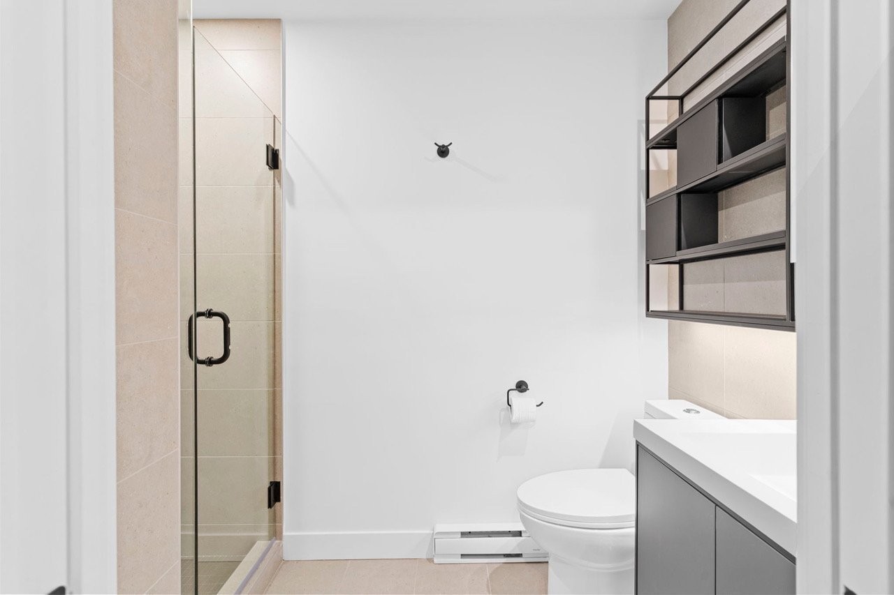 









288


Rue Richmond

, 726,
Montréal (Le Sud-Ouest),




QC
H3J0C4

