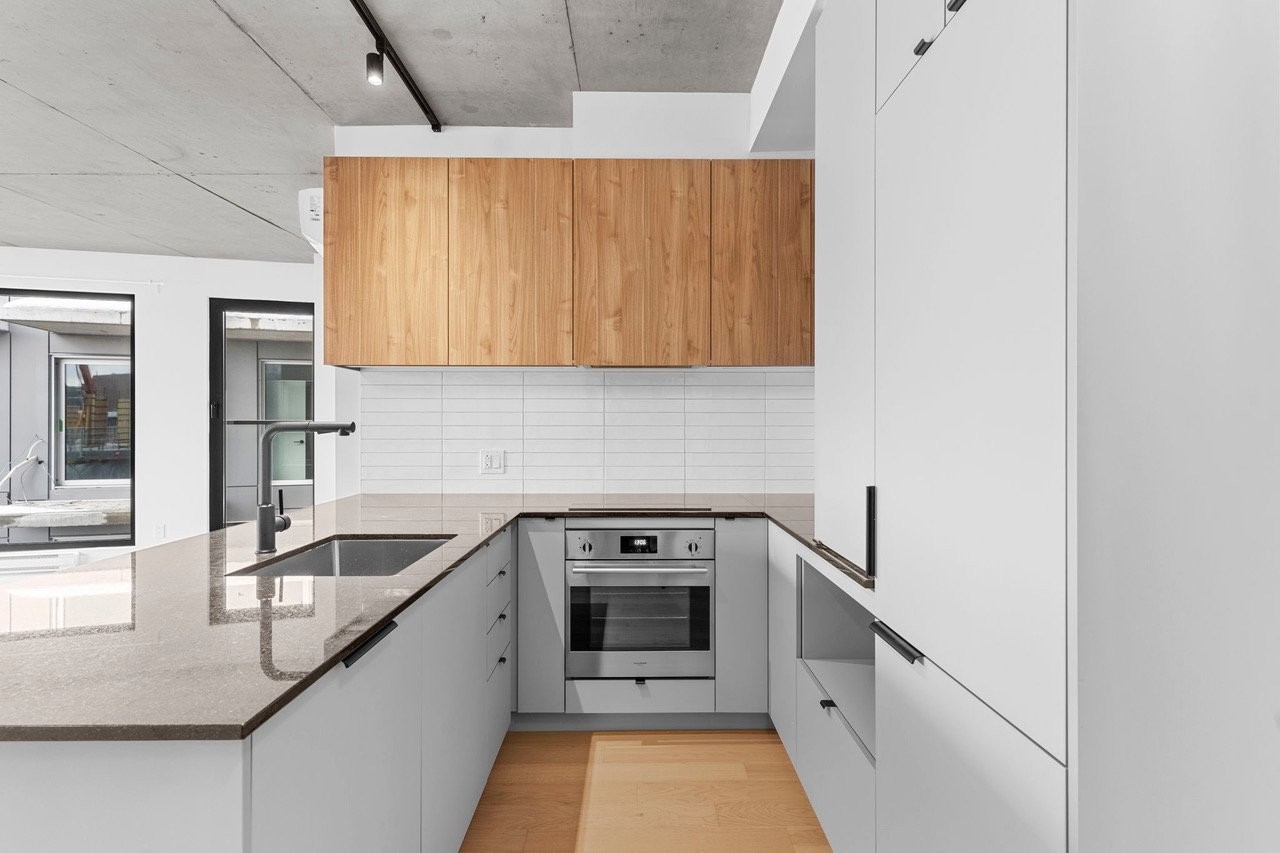 









288


Rue Richmond

, 726,
Montréal (Le Sud-Ouest),




QC
H3J0C4

