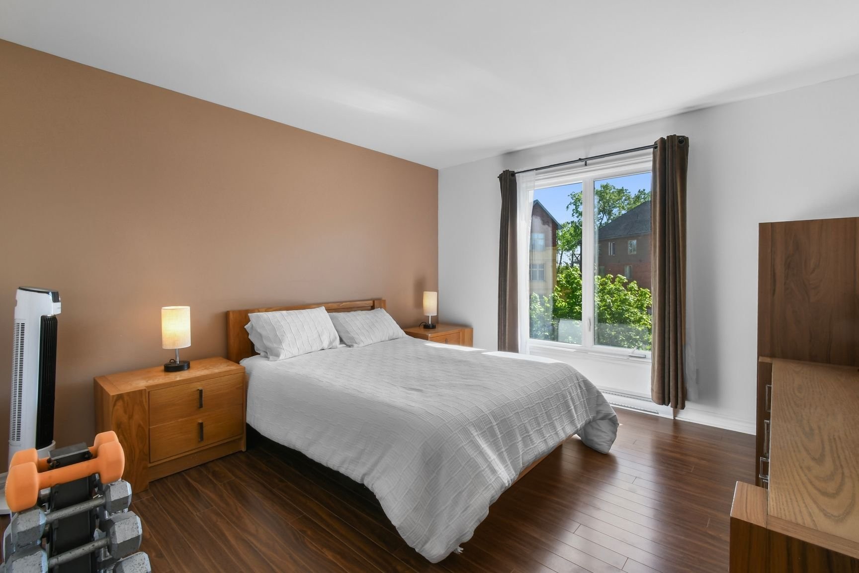 









8015


Rue de Londres

, 6,
Brossard,




QC
J4Y0K5

