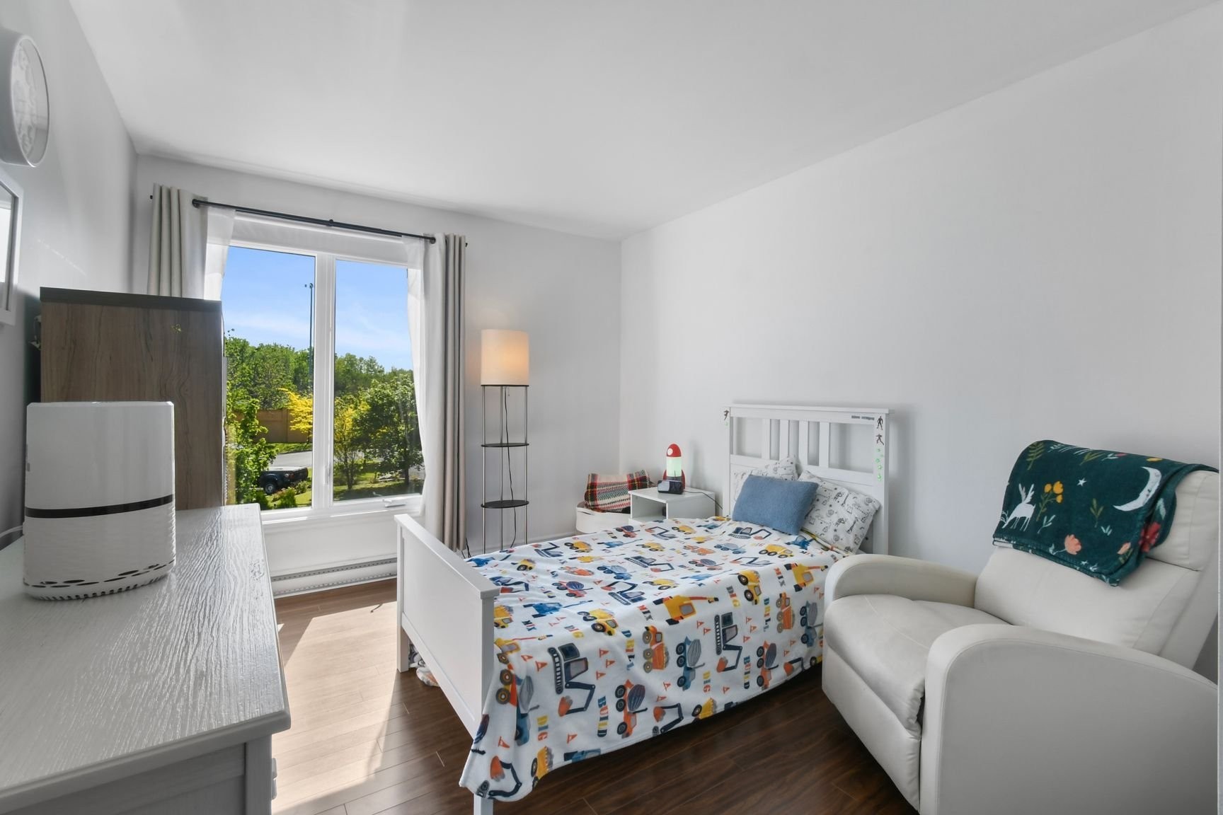 









8015


Rue de Londres

, 6,
Brossard,




QC
J4Y0K5


