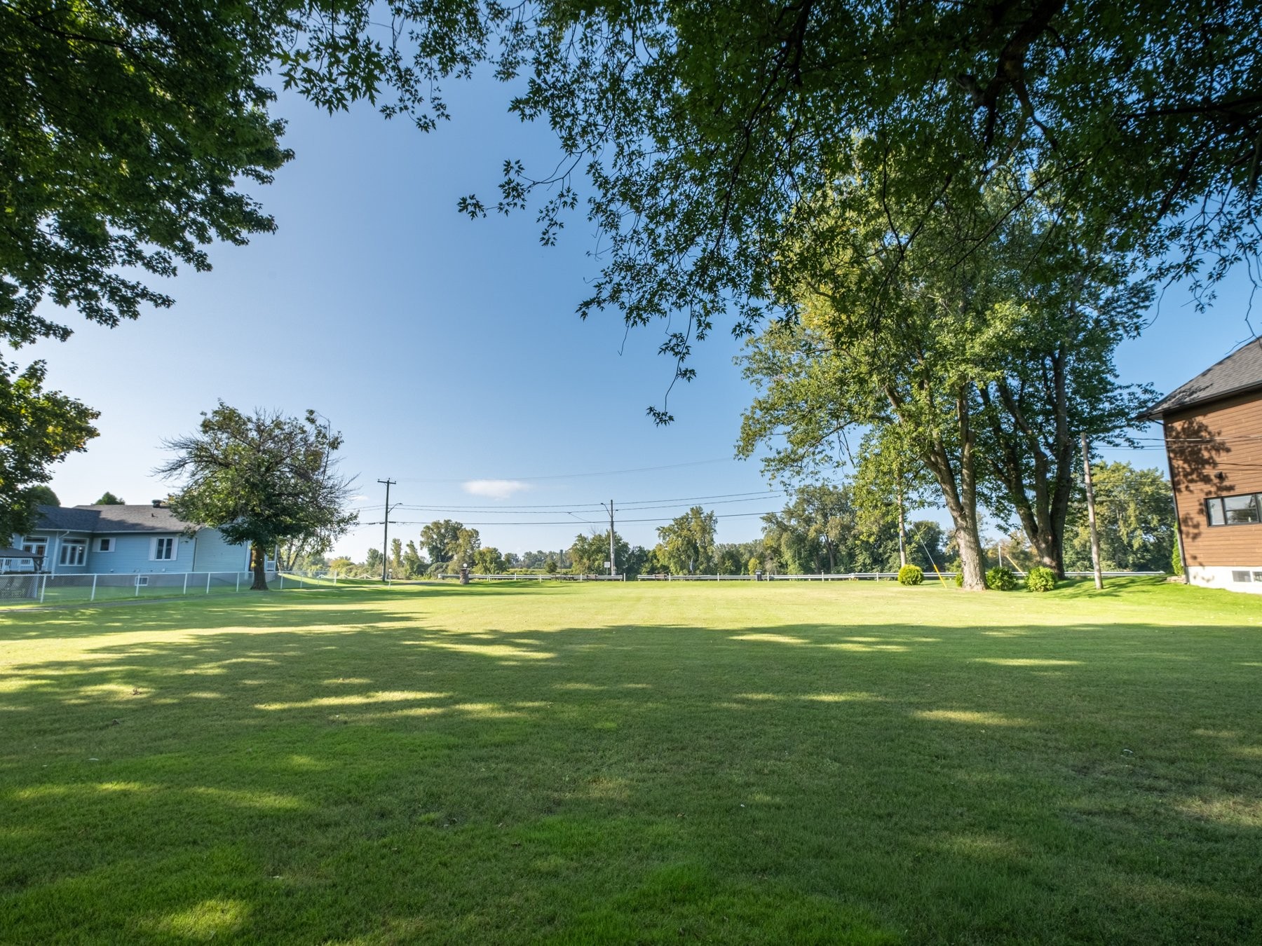 









250


Rg de l'Île

,
Pierreville,




QC
J0G1J0

