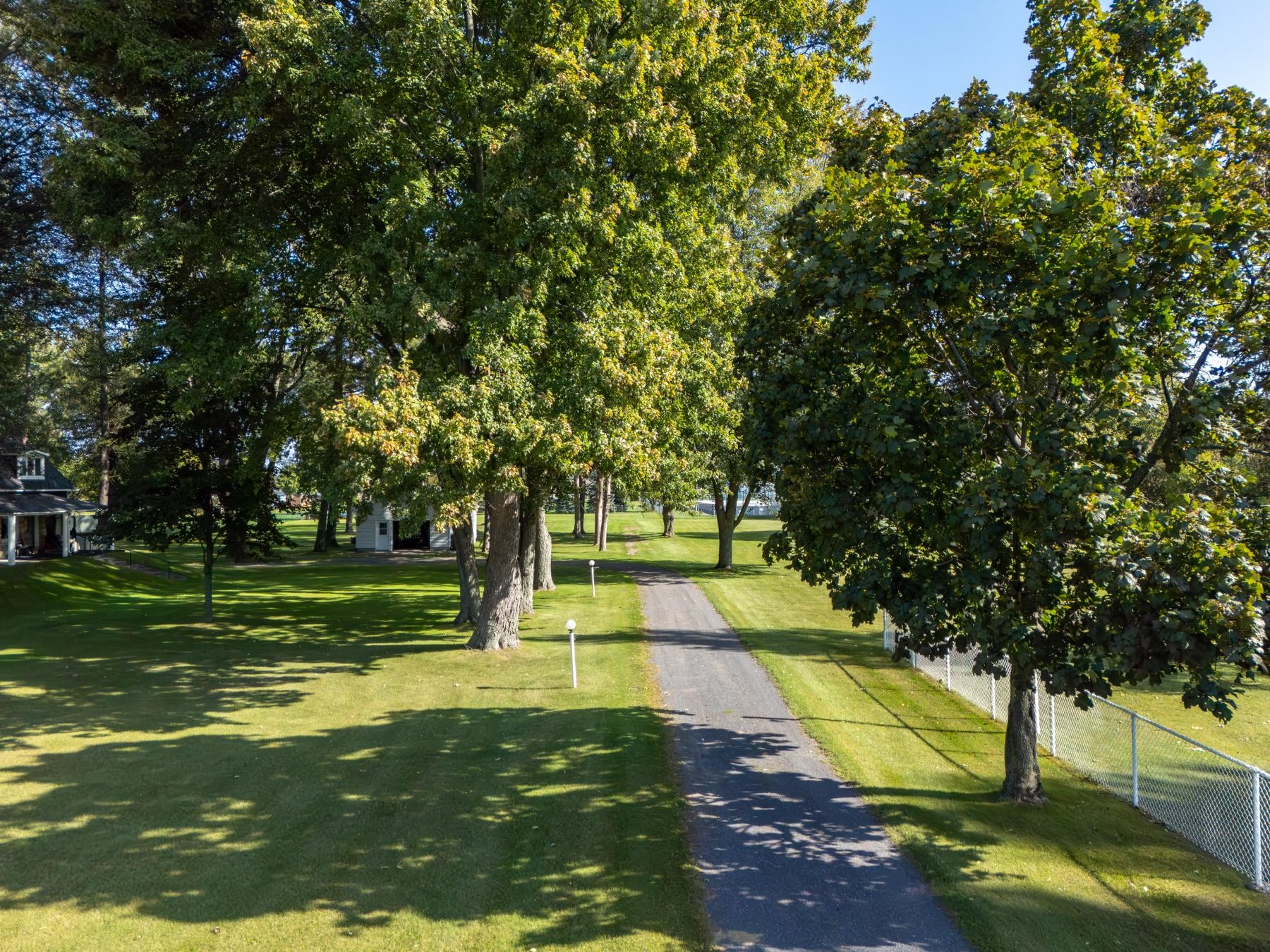 









250


Rg de l'Île

,
Pierreville,




QC
J0G1J0

