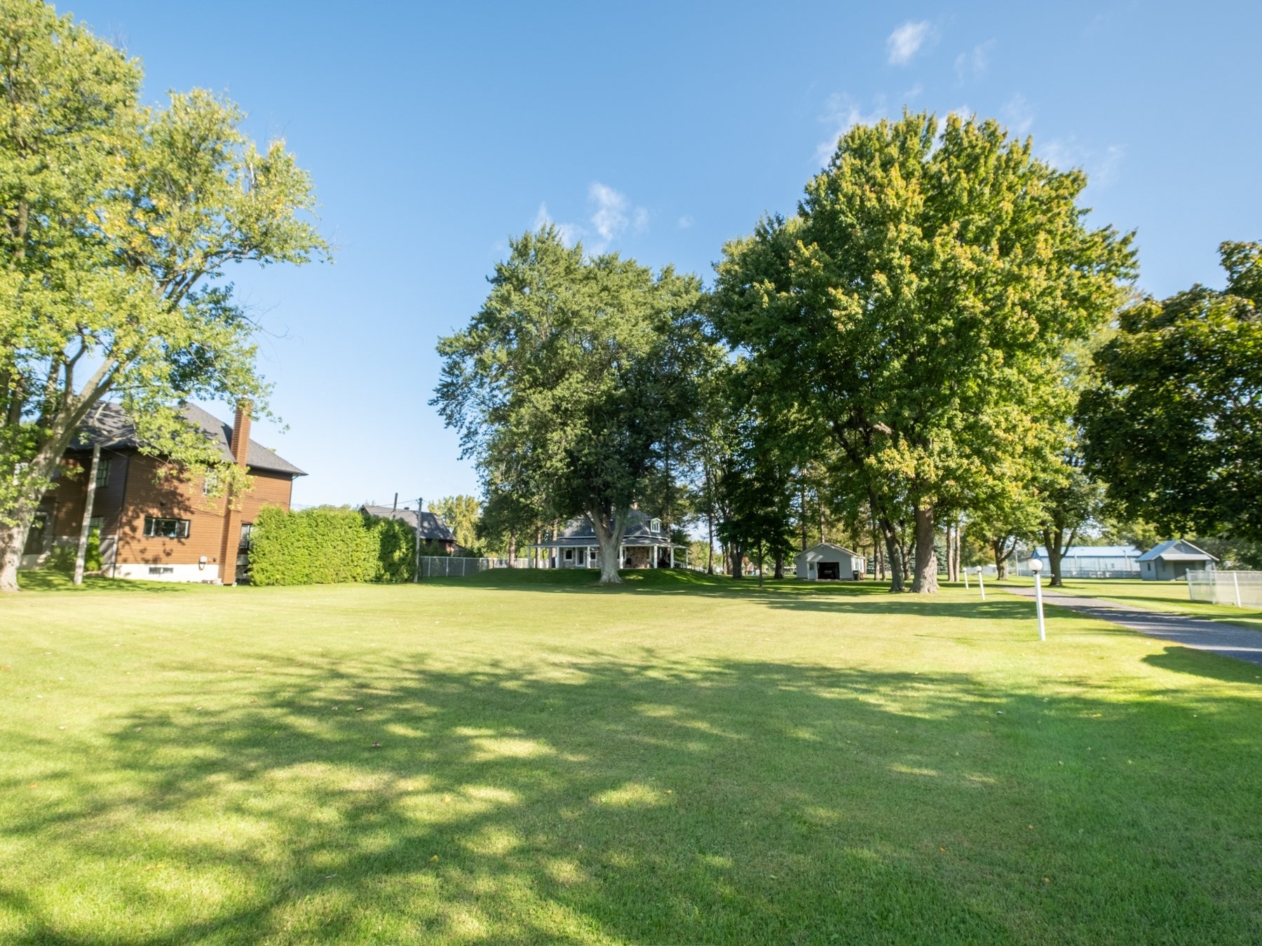 









250


Rg de l'Île

,
Pierreville,




QC
J0G1J0

