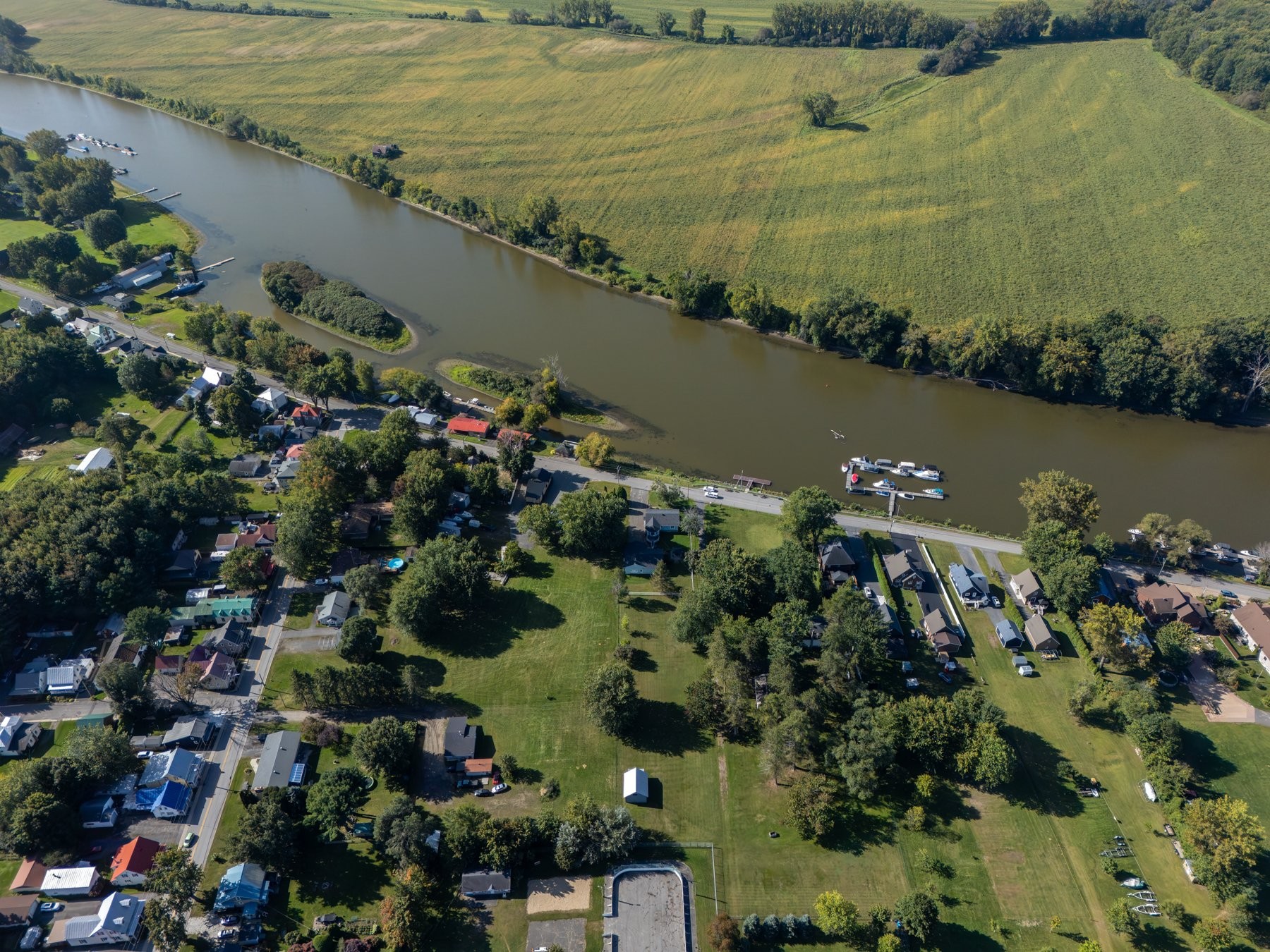 









250


Rg de l'Île

,
Pierreville,




QC
J0G1J0

