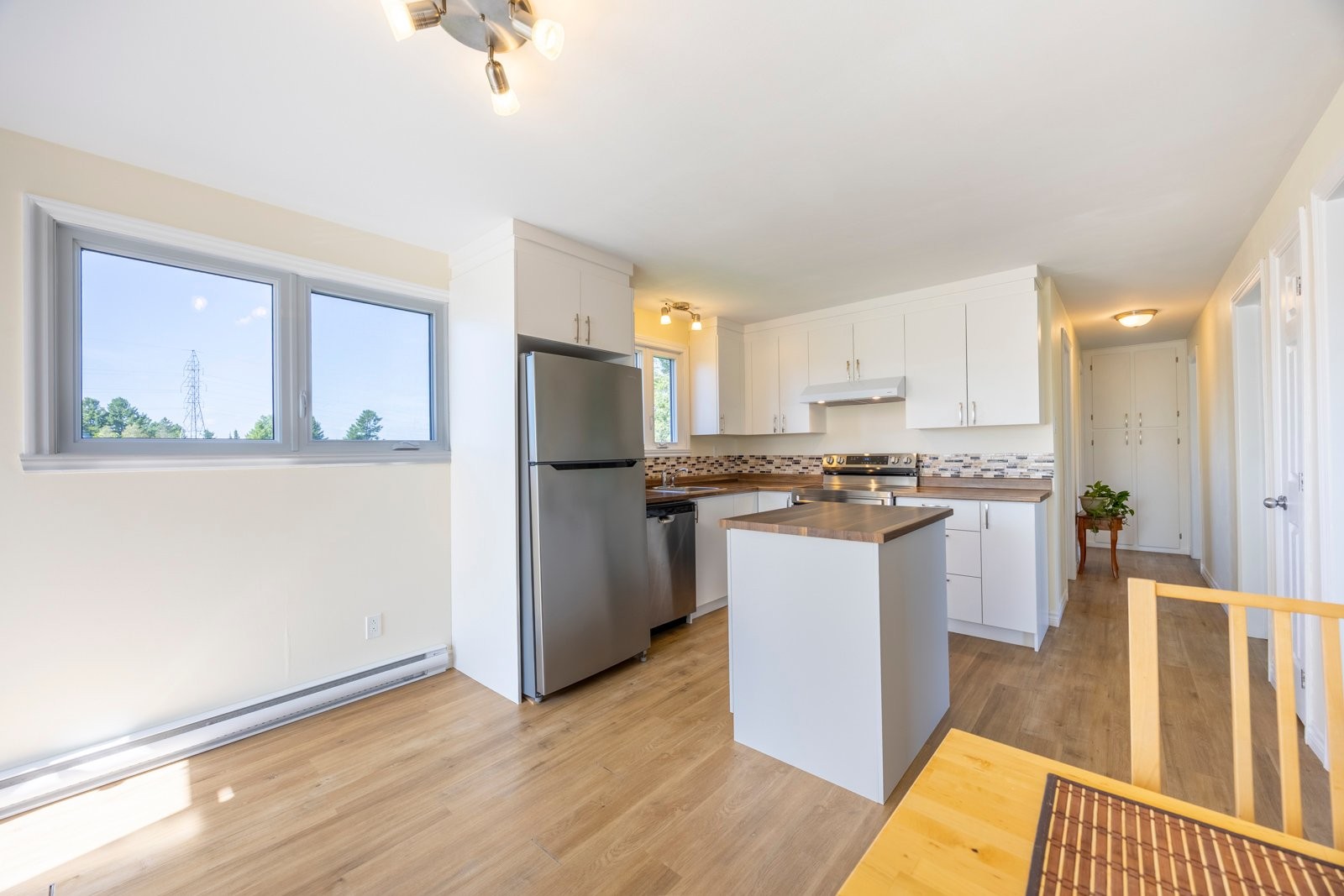 









271


Rg Barthélemy

,
Saint-Léon-le-Grand,




QC
J0K2W0

