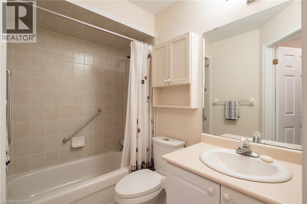 












13 COASTAL Court

,
Port Dover,




Ontario
N0A1N7

