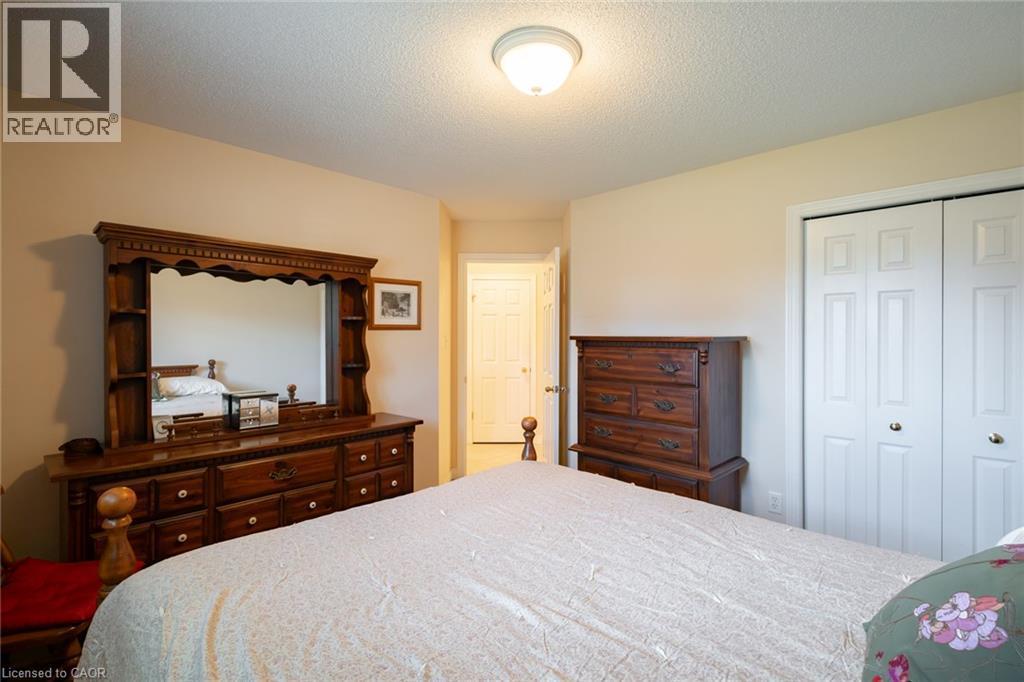 












13 COASTAL Court

,
Port Dover,




Ontario
N0A1N7

