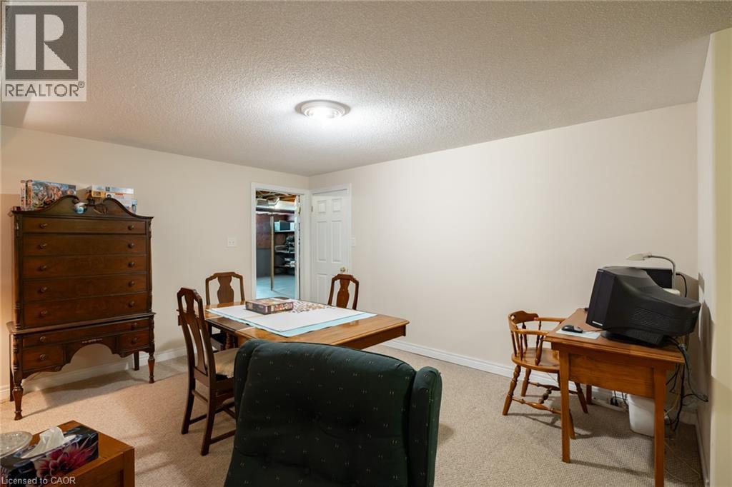












13 COASTAL Court

,
Port Dover,




Ontario
N0A1N7

