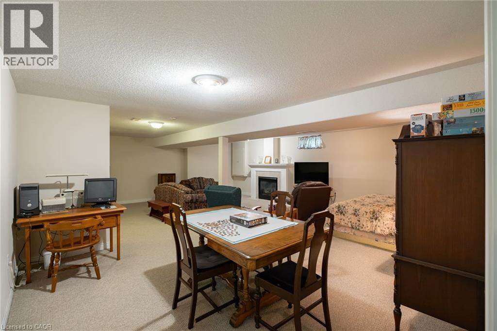 












13 COASTAL Court

,
Port Dover,




Ontario
N0A1N7

