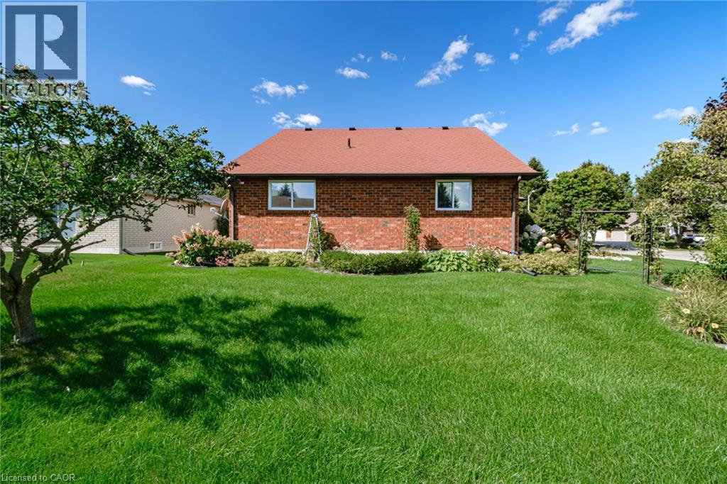 












13 COASTAL Court

,
Port Dover,




Ontario
N0A1N7

