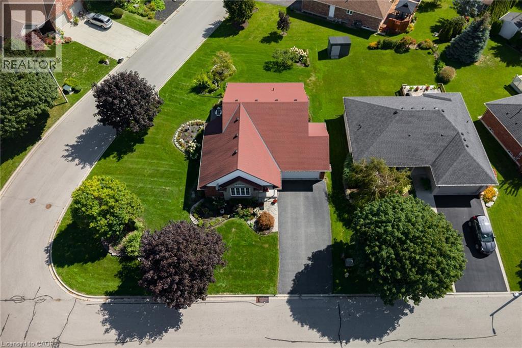 












13 COASTAL Court

,
Port Dover,




Ontario
N0A1N7

