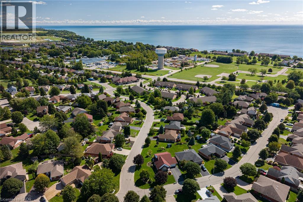 












13 COASTAL Court

,
Port Dover,




Ontario
N0A1N7

