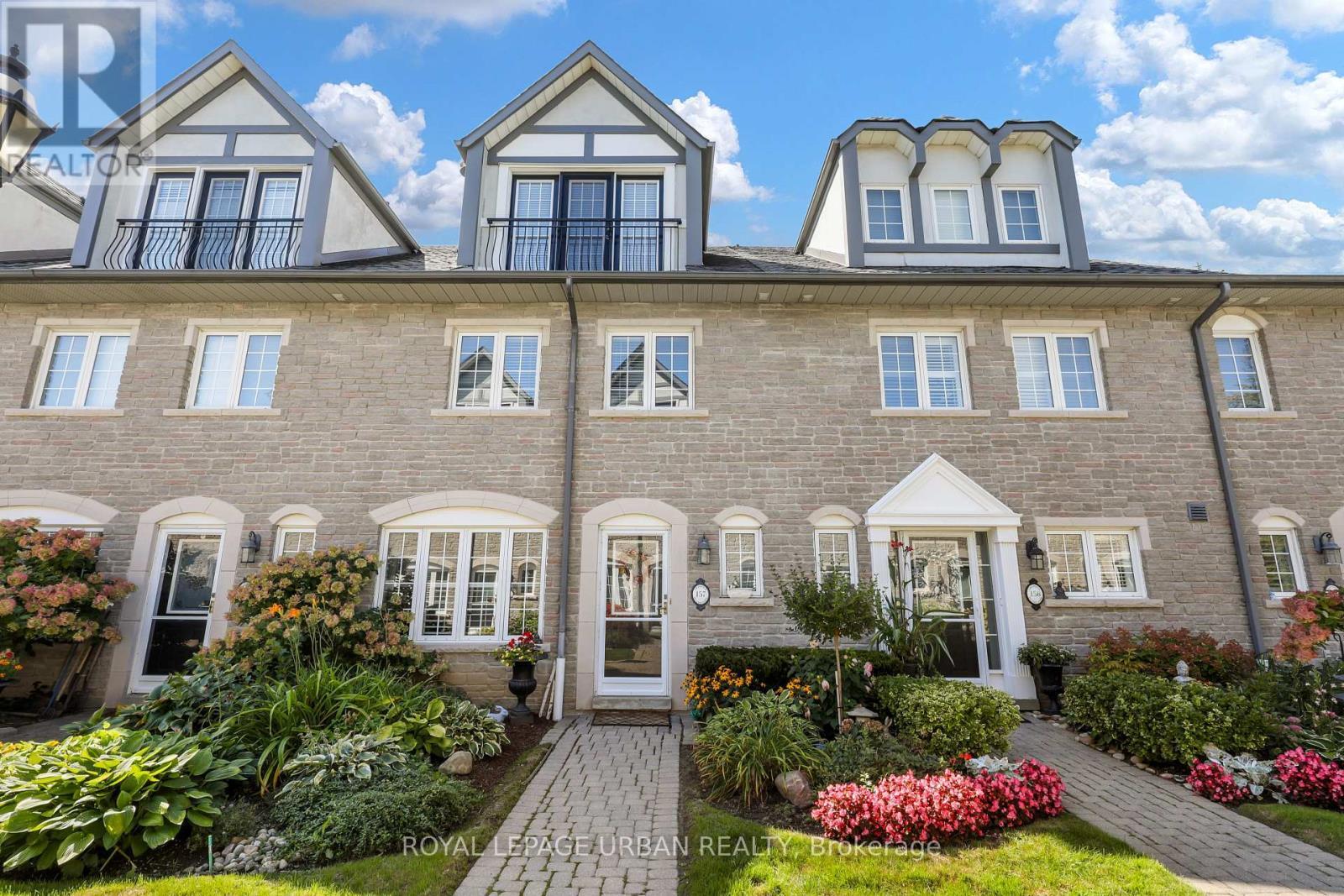 












157 - 1995 ROYAL ROAD

,
Pickering,




Ontario
L1V6V9

