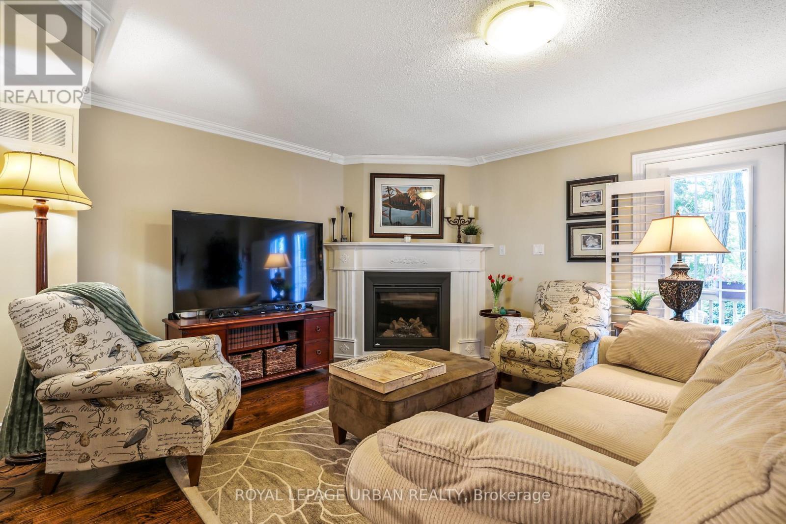 












157 - 1995 ROYAL ROAD

,
Pickering,




Ontario
L1V6V9

