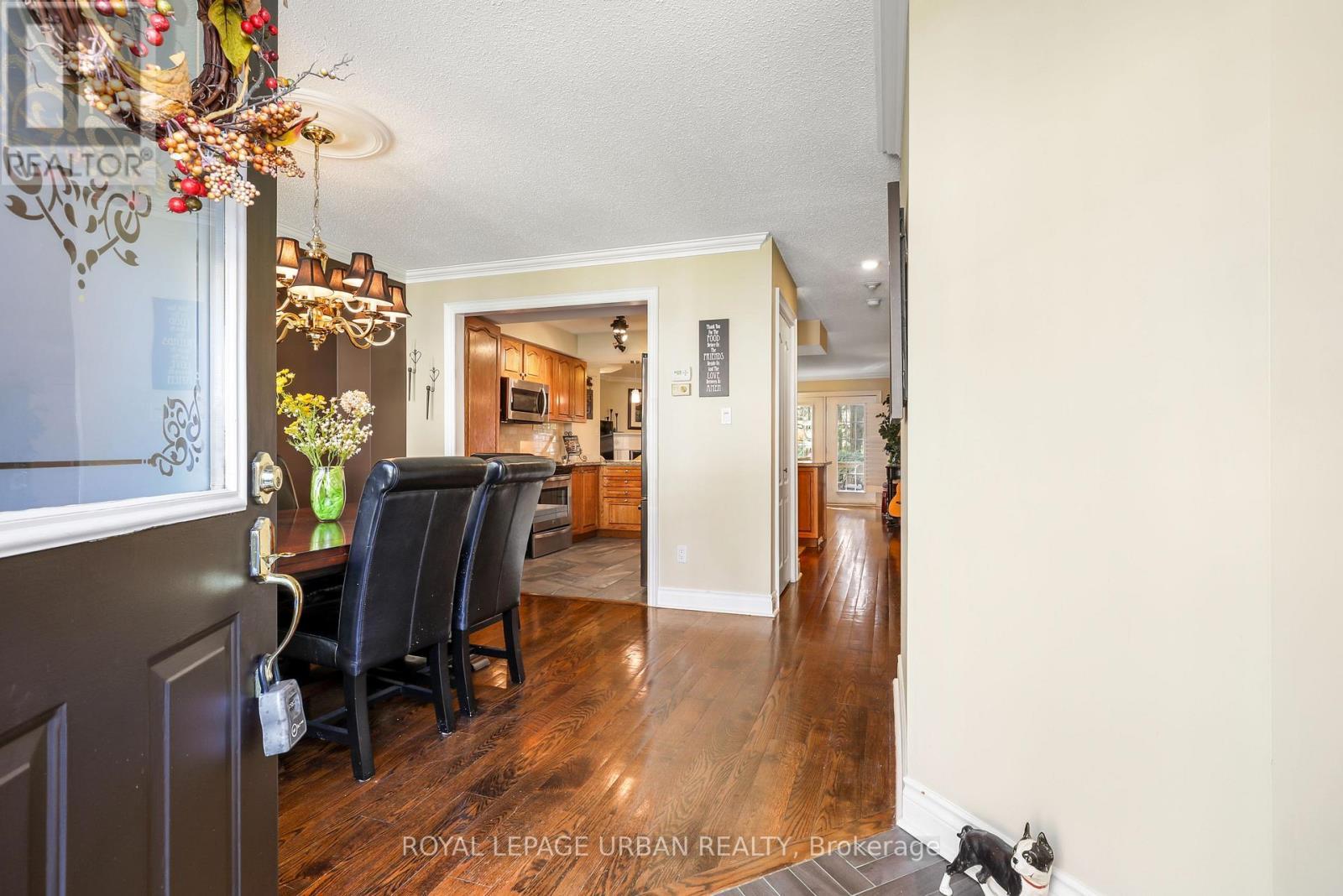 












157 - 1995 ROYAL ROAD

,
Pickering,




Ontario
L1V6V9

