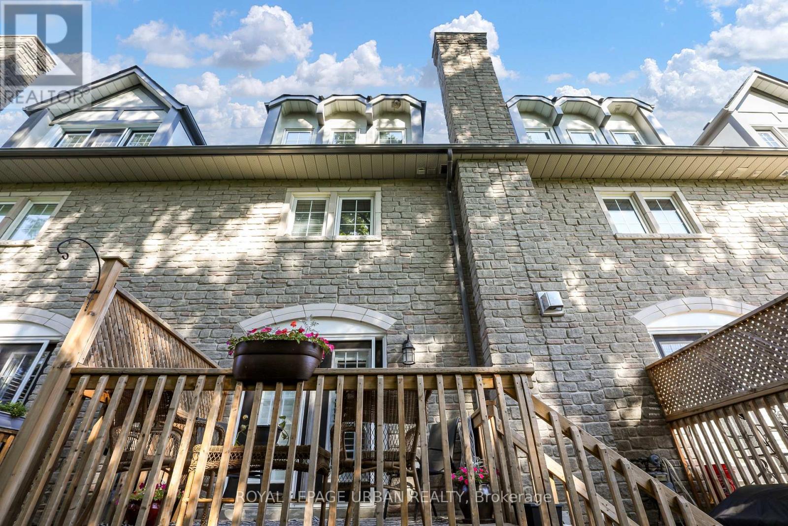 












157 - 1995 ROYAL ROAD

,
Pickering,




Ontario
L1V6V9

